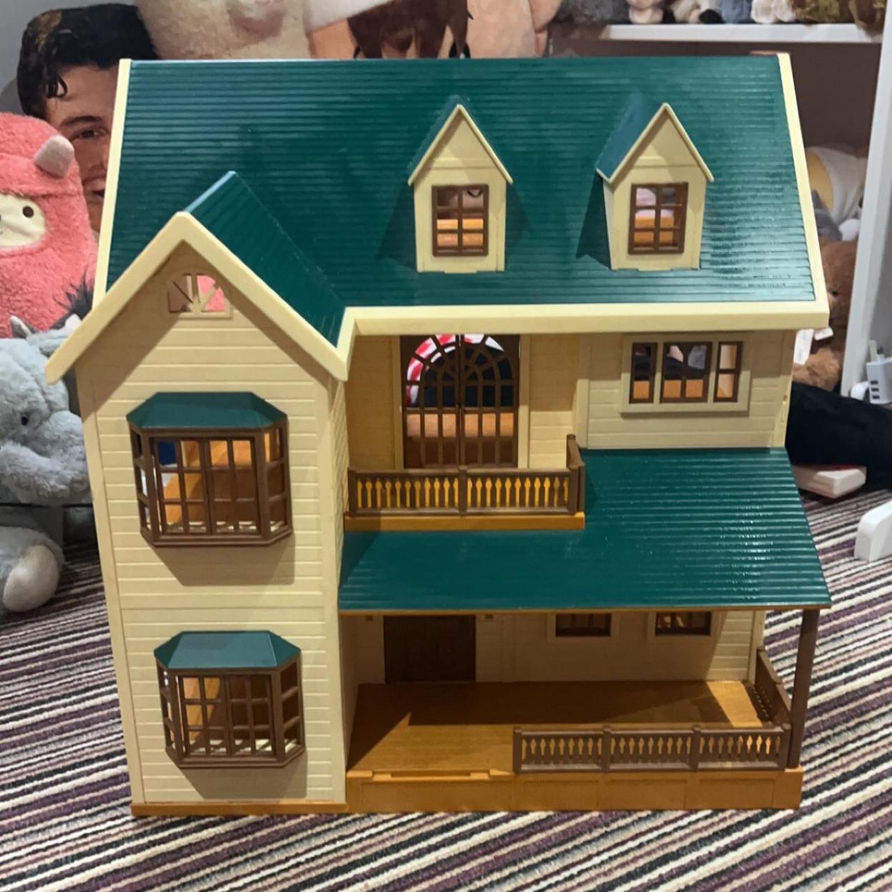 Sylvanian Families Green Hill House Few Pieces Depop