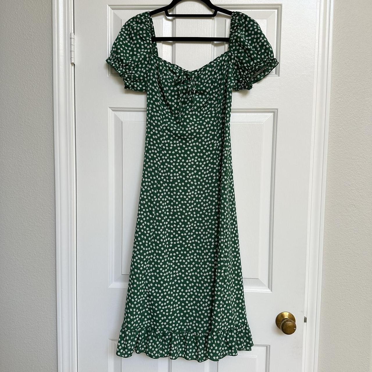 Shien green midi dress with white daisies! Love the... - Depop