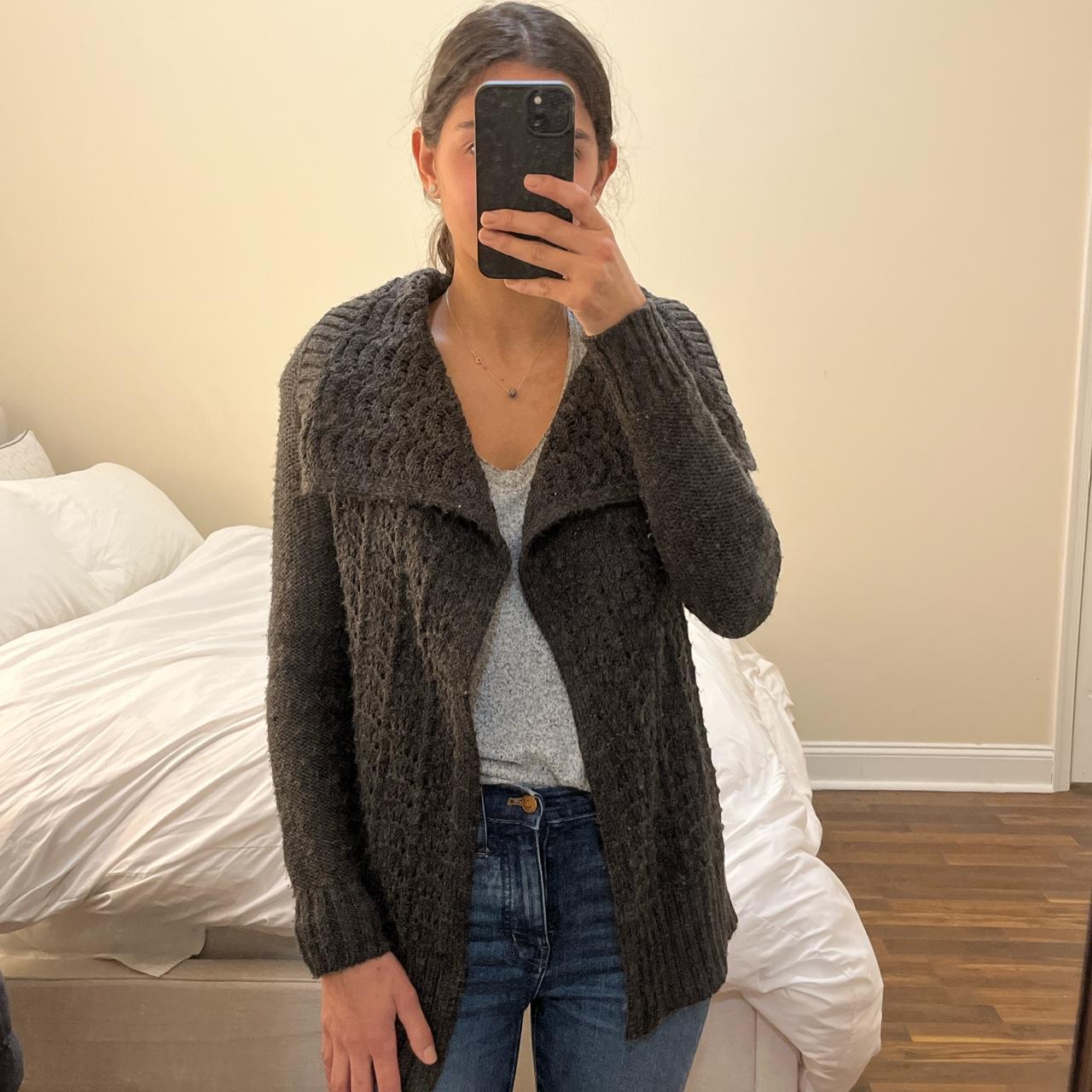 American eagle 2024 black cardigan