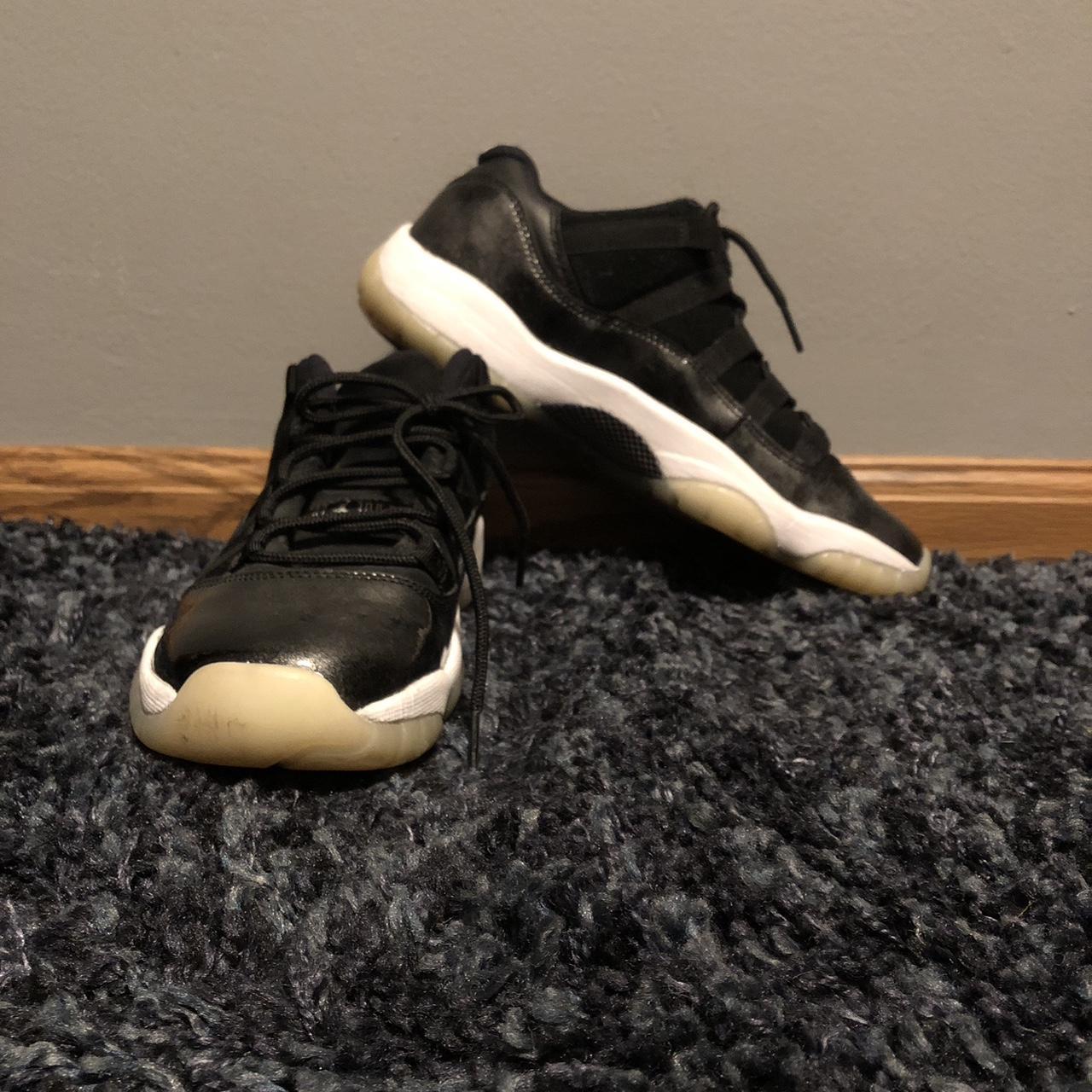 jd black jordans