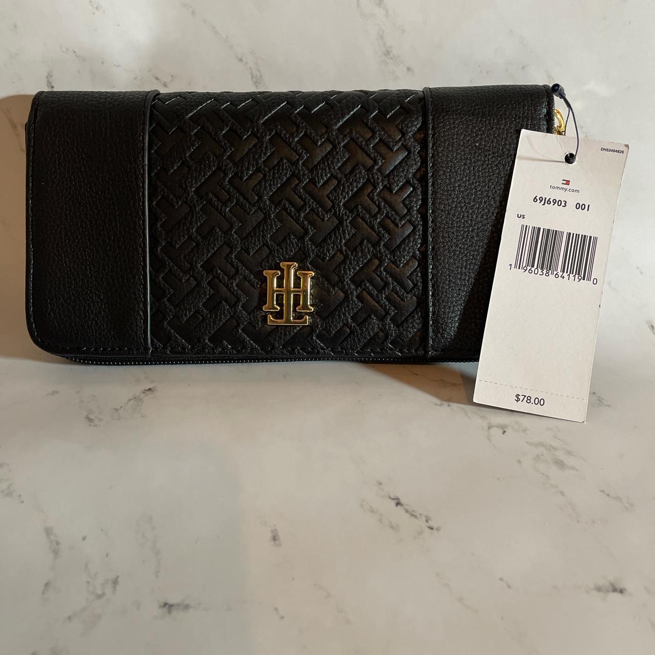 Tommy Hilfiger women’s wallet. This elongated wallet... Depop