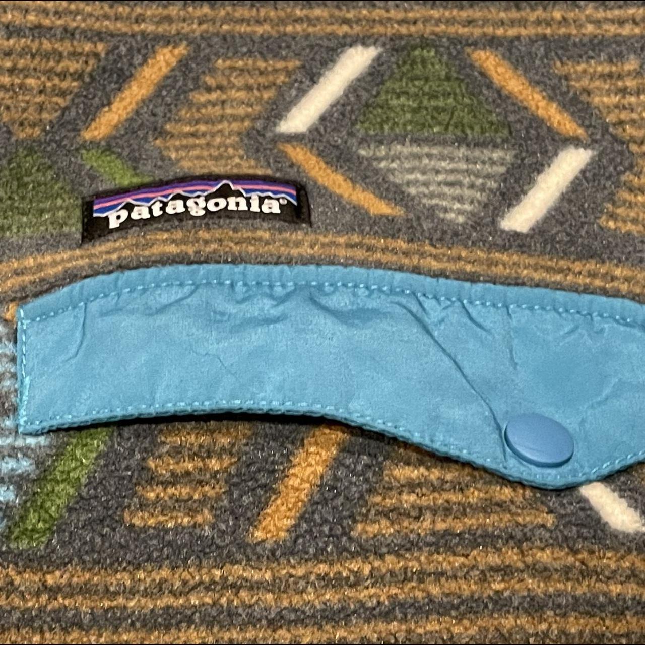 Patagonia Men's Green and Blue Jumper (3)