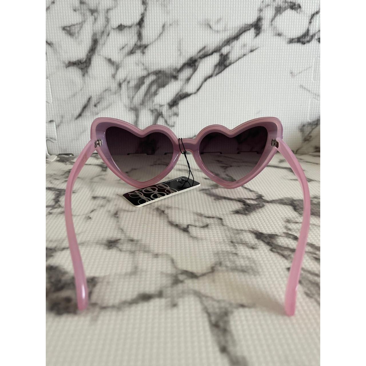 Barbie Pink Sparkle Heart Sunglasses | Roblox Item - Rolimon's