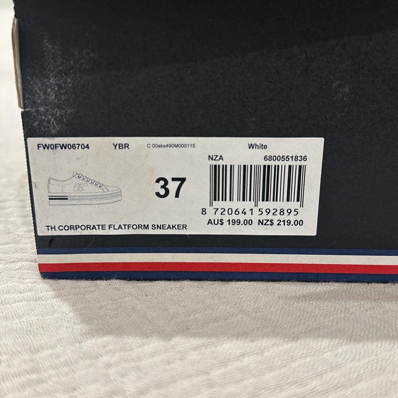 Leather Tommy Hilfiger sneakers Worn no more than 3... - Depop