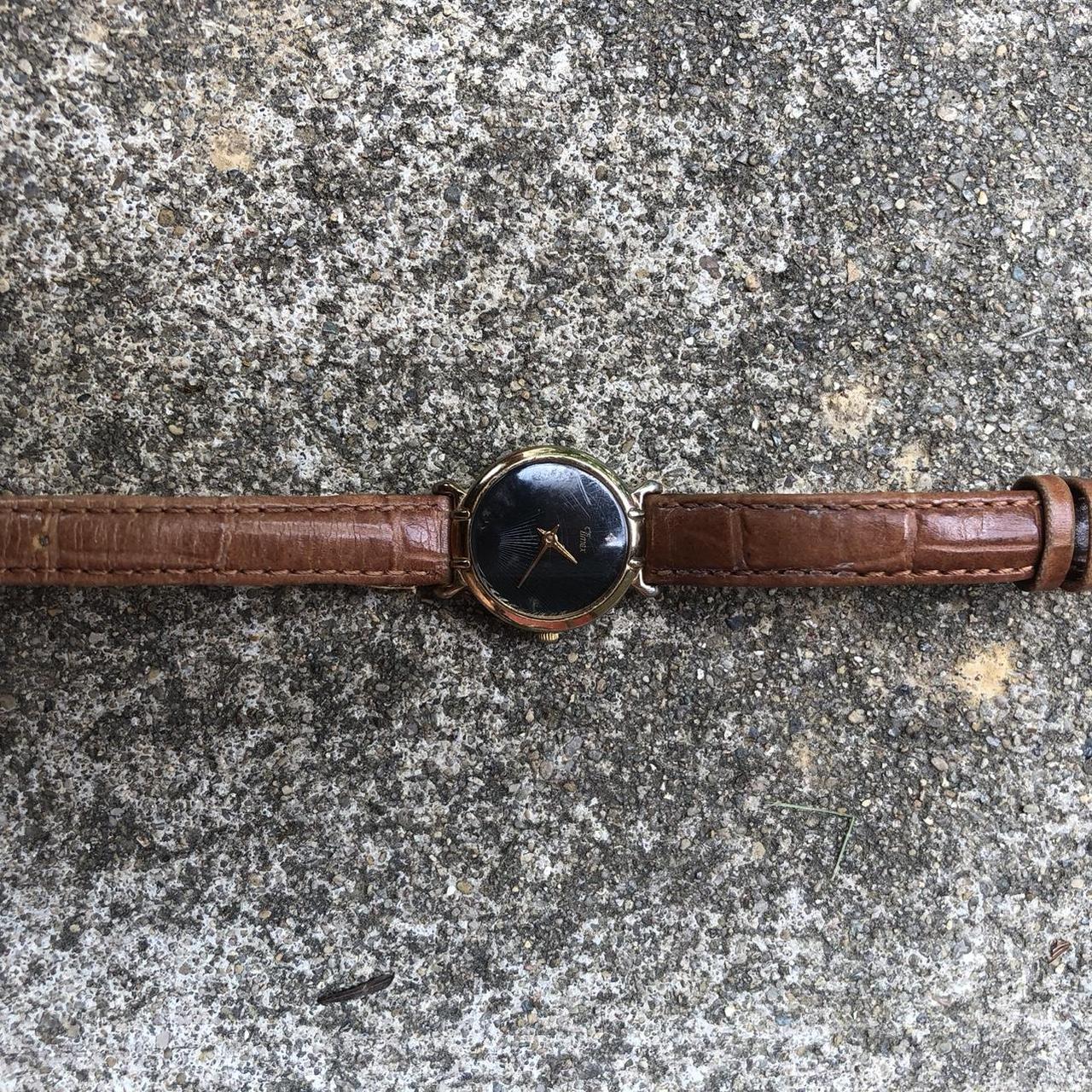 Timex Men's Black and Gold Watch Depop
