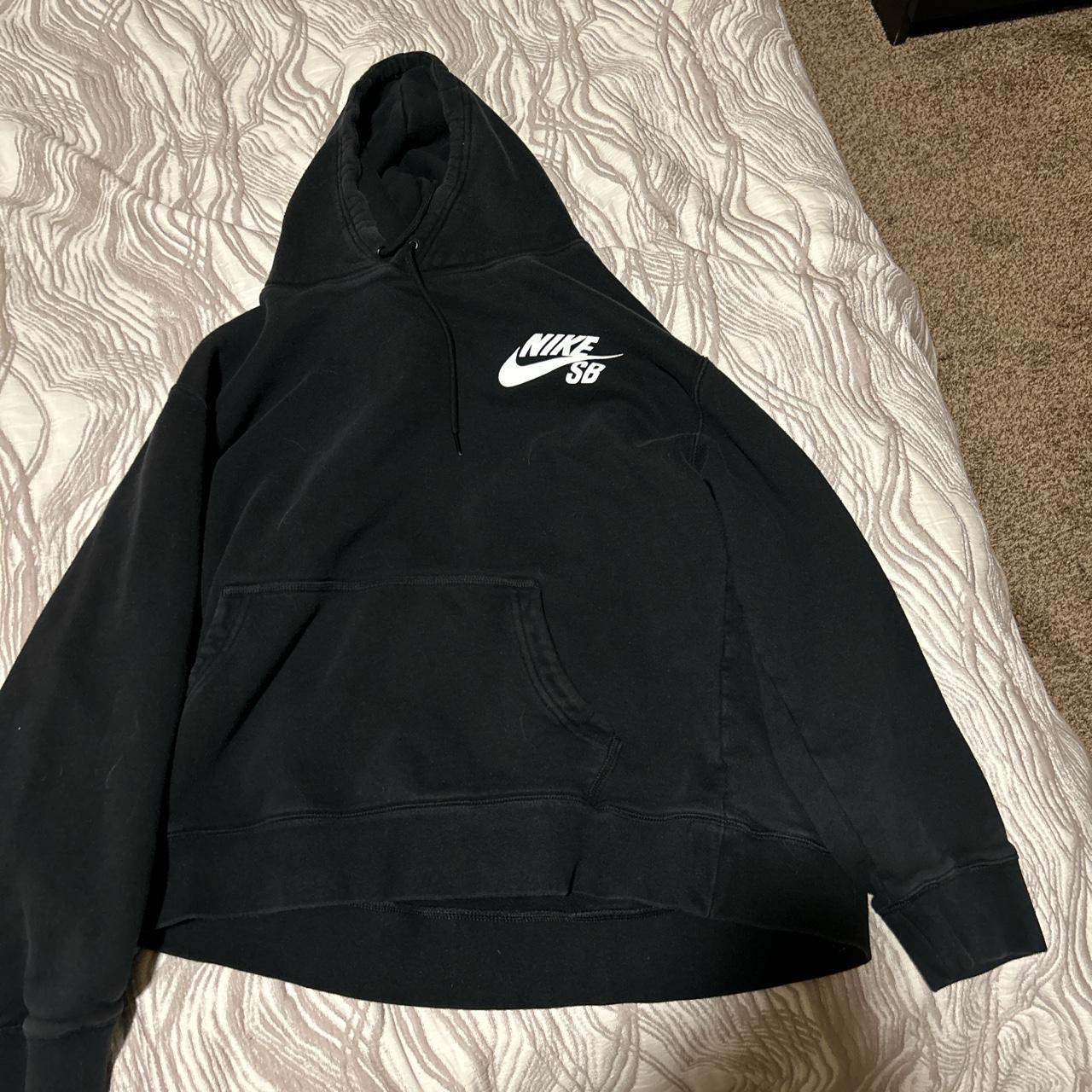 Large black Nike sb hoodie - Depop