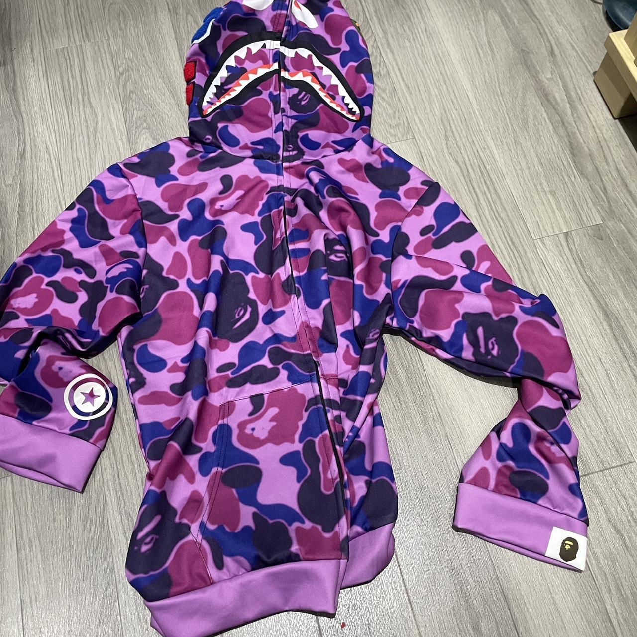 BAPE Men's Hoodie | Depop