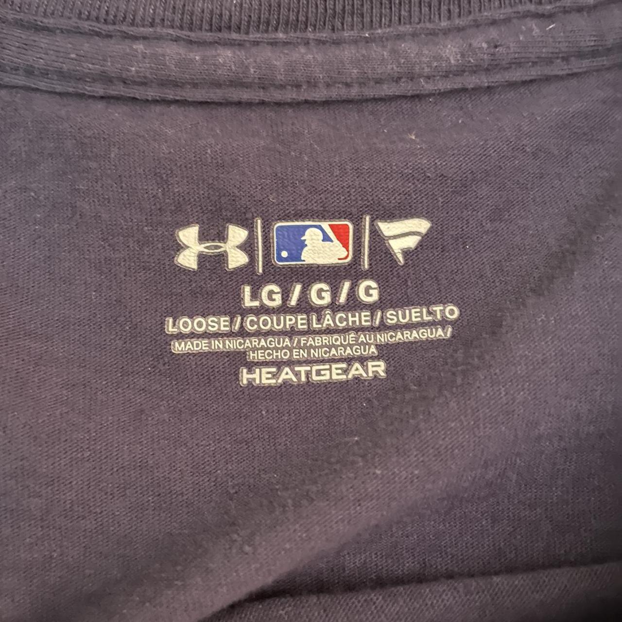 Under Armour Yankees Tshirt Men's Large Loose heat - Depop