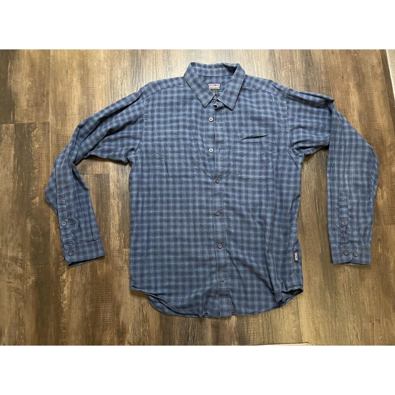 Patagonia Men’s Lightweight Flannel Plaid Shirt... Depop