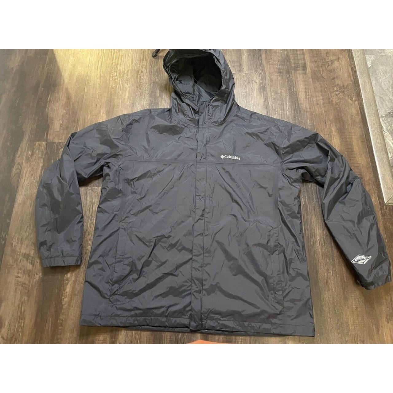 Colombia Men's Black OmniTech Raincoat Size XXL Good... - Depop