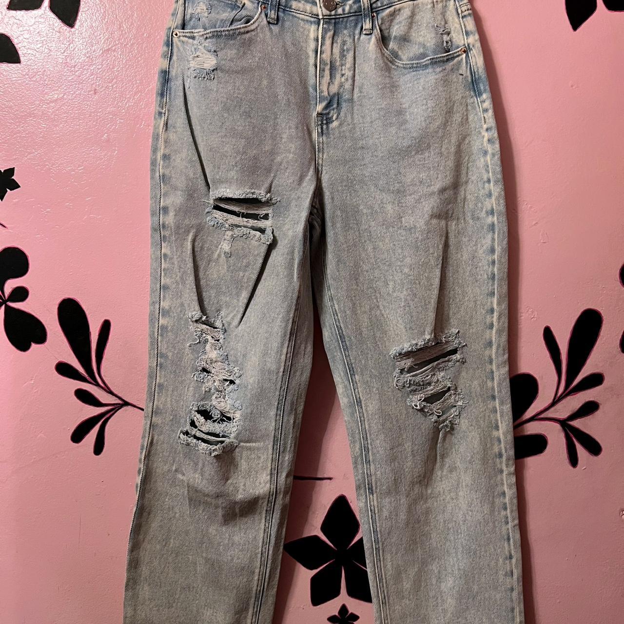 JCPenney Women's White and Blue Jeans Depop