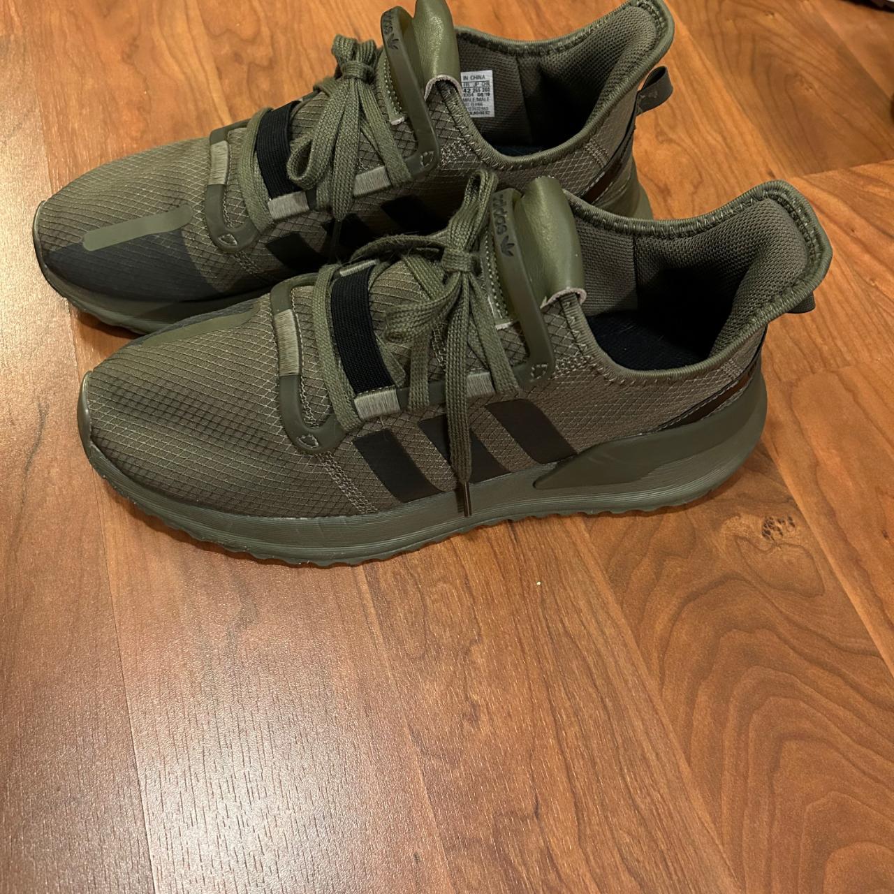 Olive swift run outlet adidas