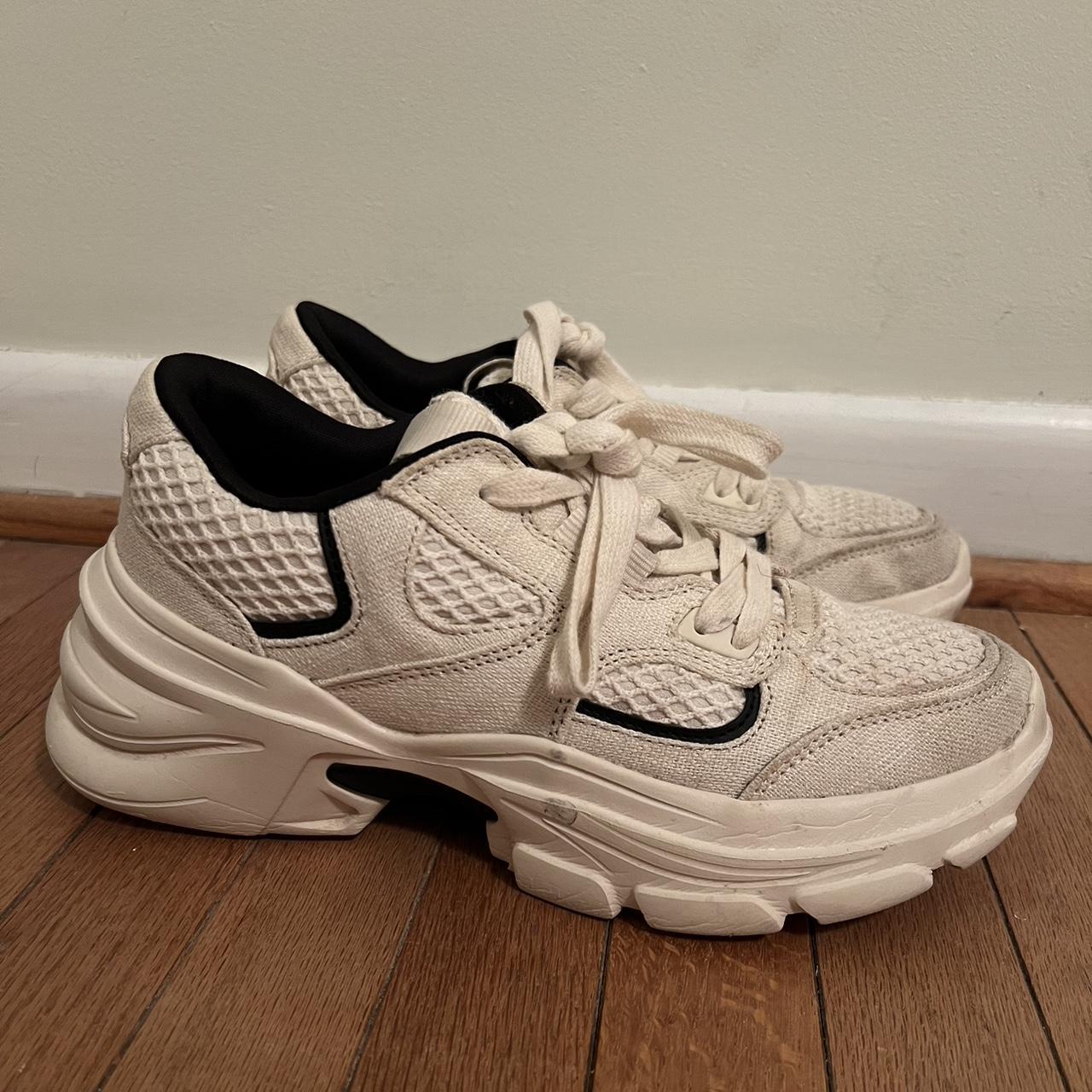 Zara Women's Cream and White Trainers Depop