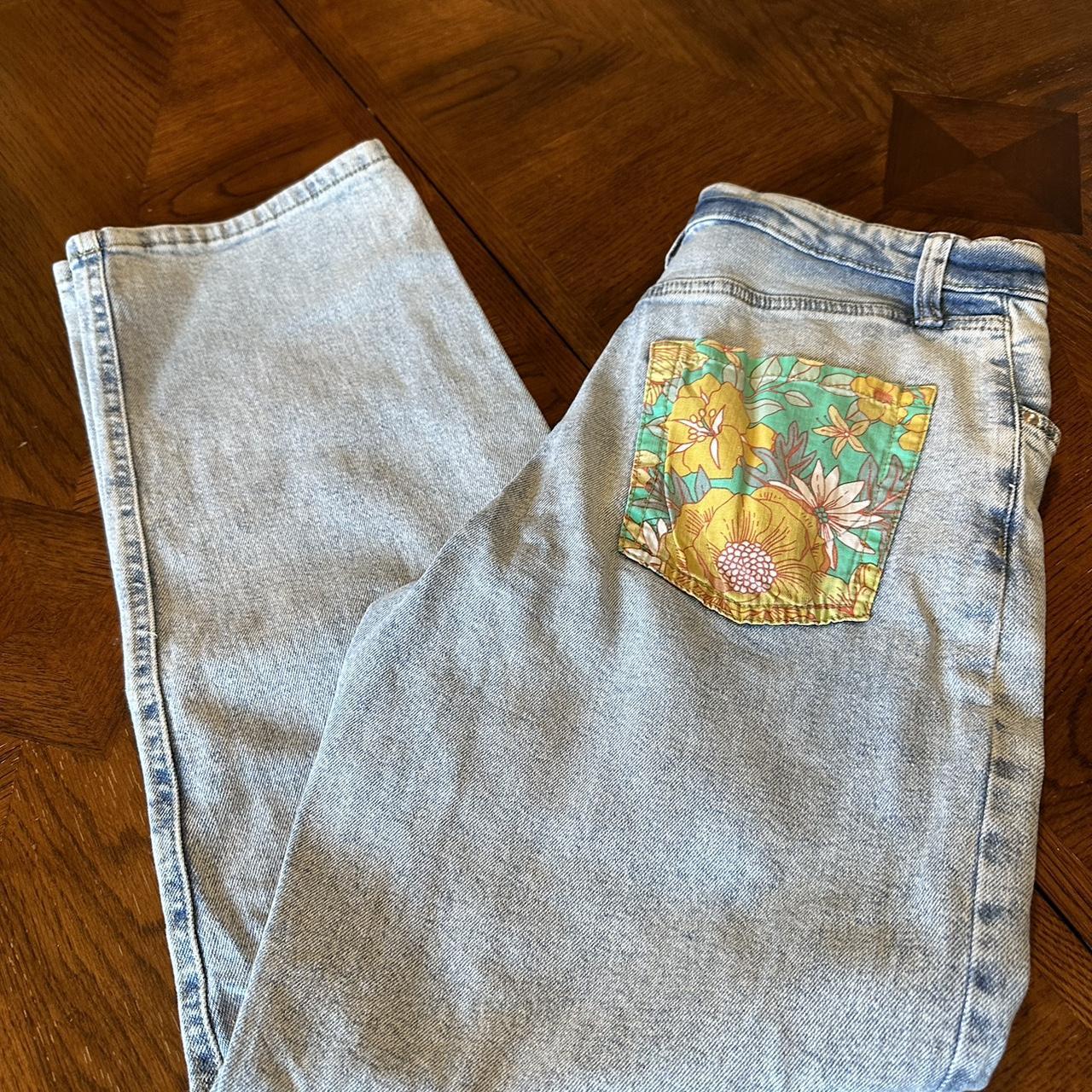 Ladies Boho Style Flower Jeans-size 6 30x32 - Depop