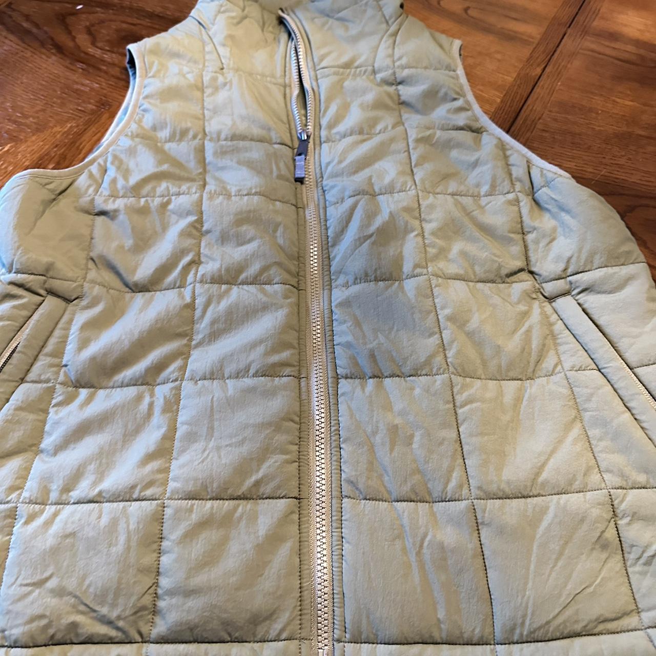 Merrell puffer vest Good, used condition-light blemish - Depop