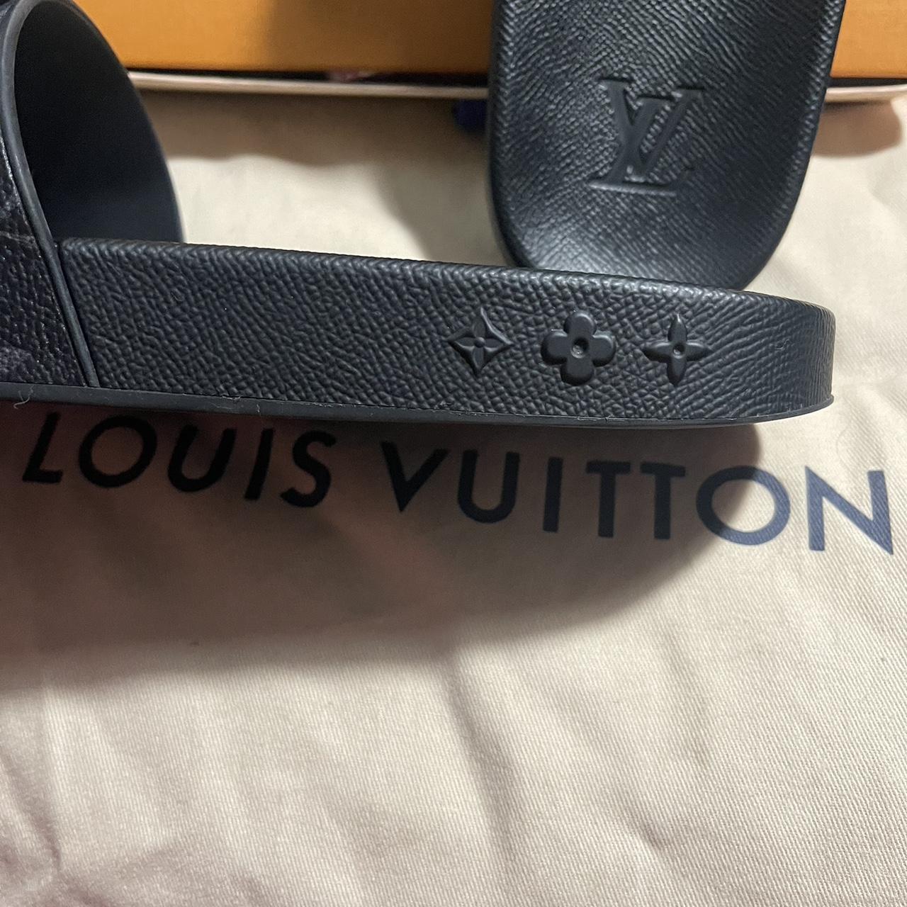 Louis Vuitton Slides #LV #louisvuitton - Depop