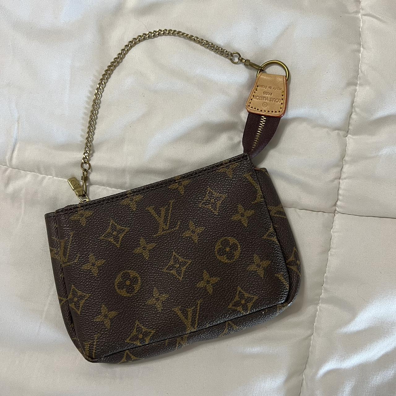 Louis Vuitton Women's Bag | Depop