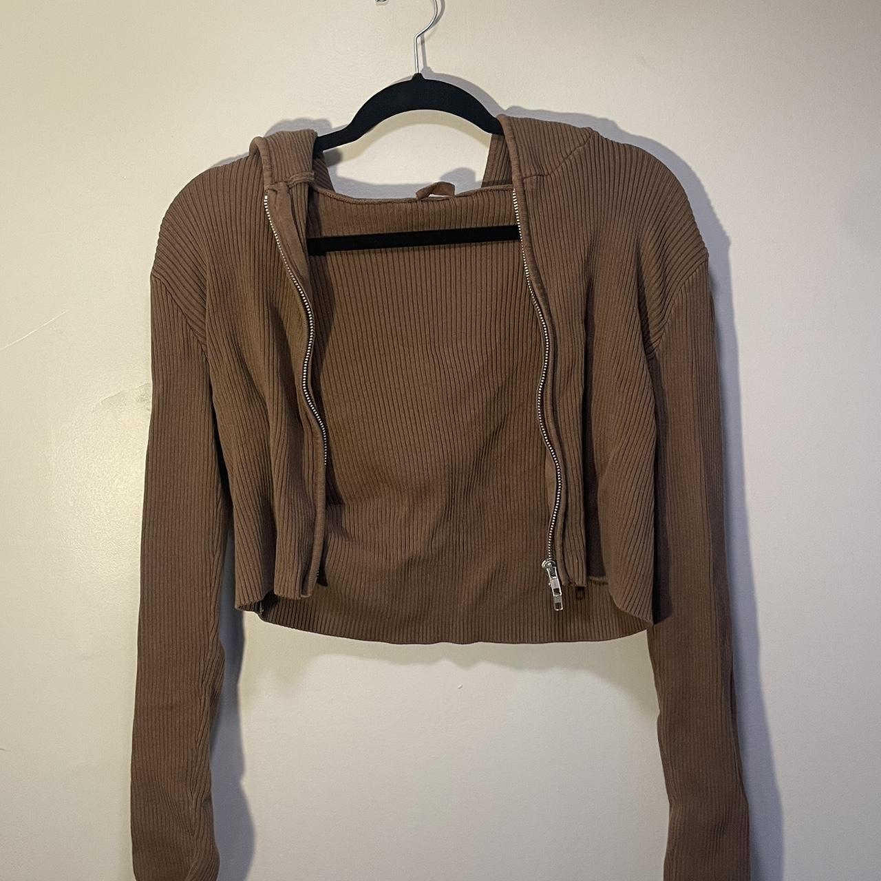 American Eagle Outfitters Women's Brown Crop-top | Depop