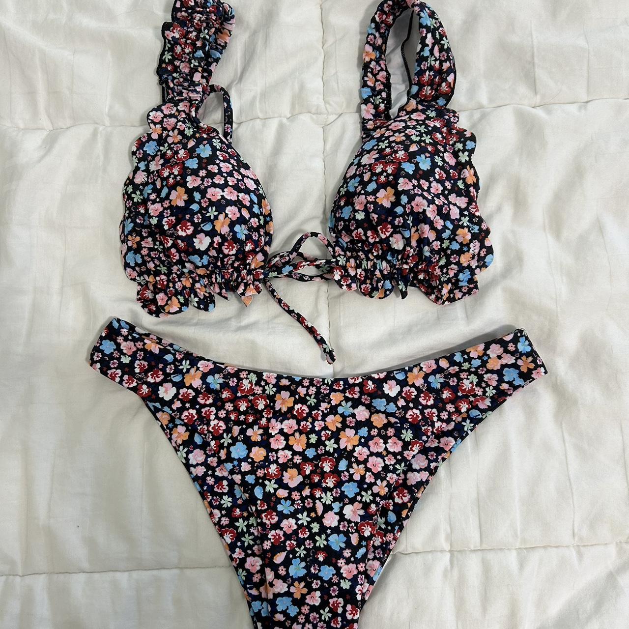 SHEIN bikini size small. - Depop