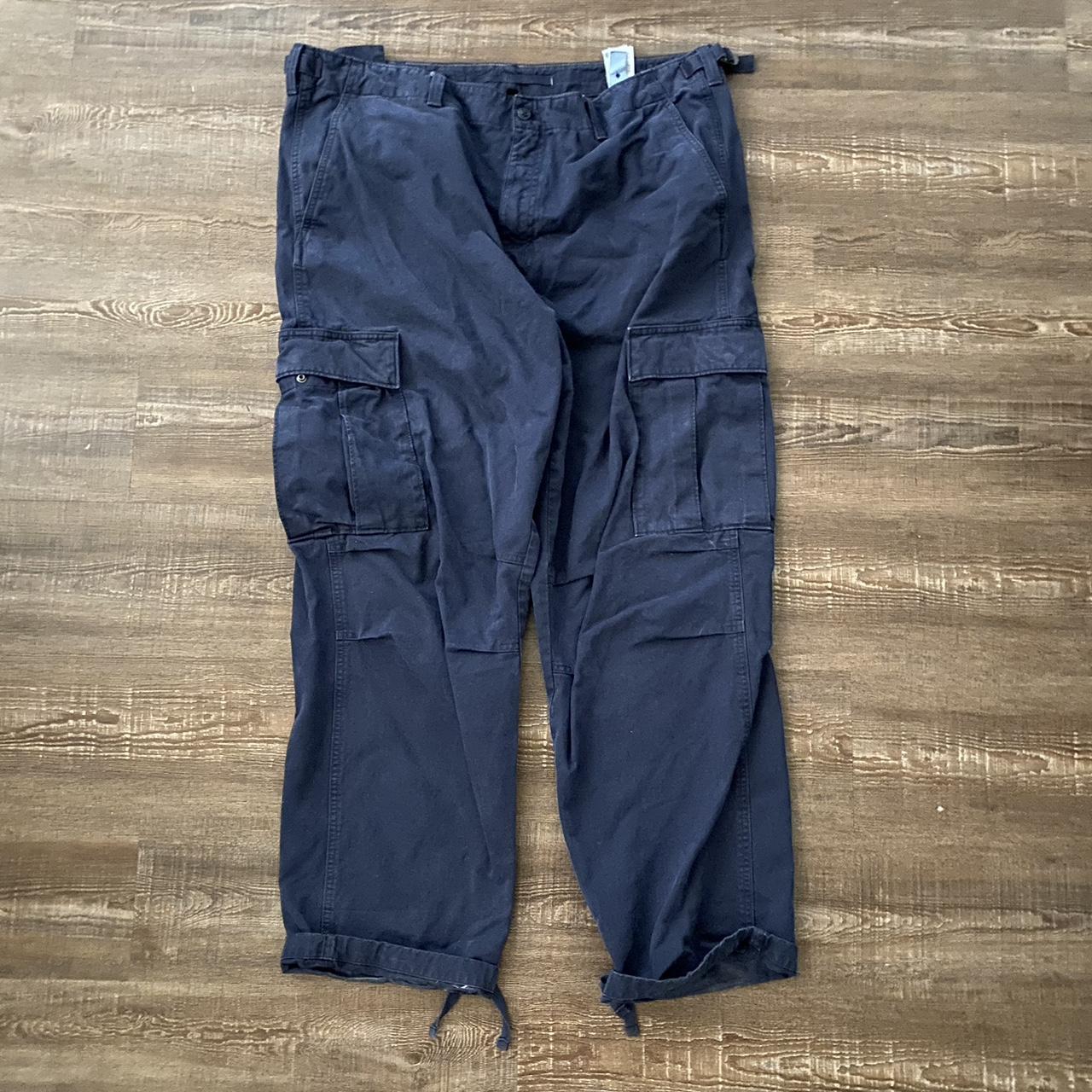 BAGGY Banana Republic Cargos Size... - Depop