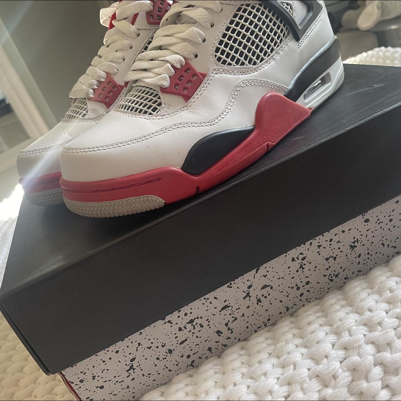 footlocker fire red 4s