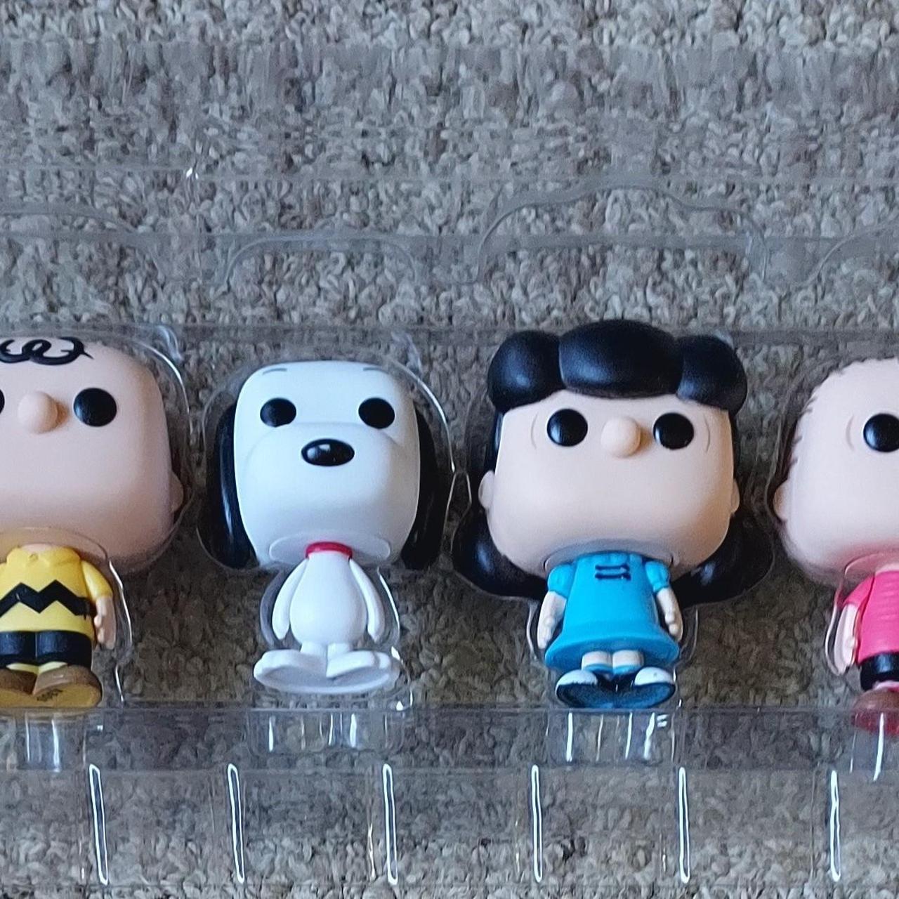 Mini Funko Peanuts POP! Charlie Brown, Snoopy, Lucy... Depop