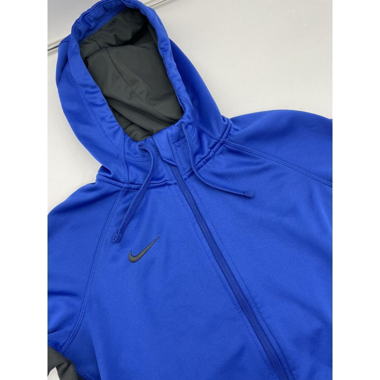 Nike Red Sox Therma Fit Hooded Barely worn - Depop