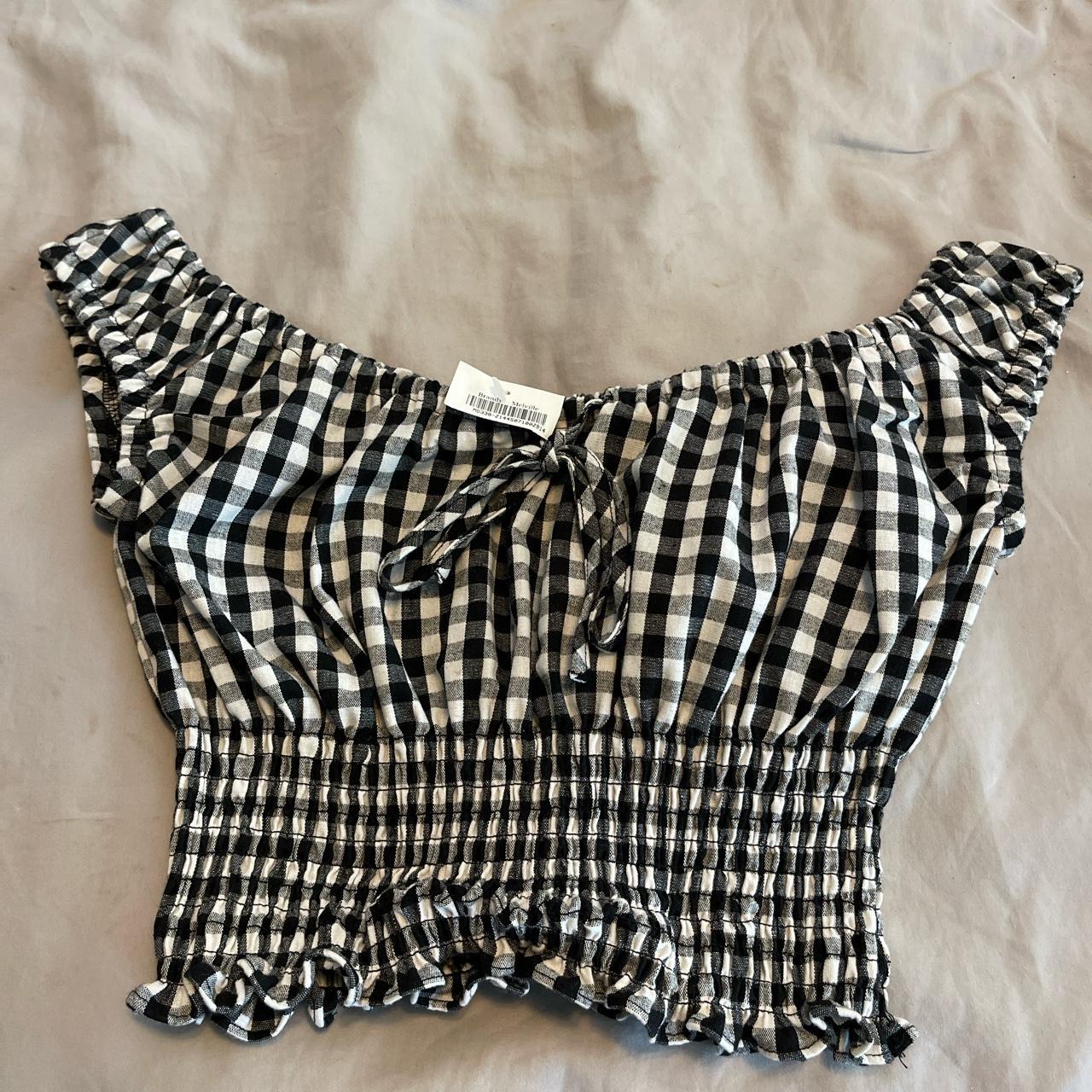 Brandy Melville Plaid Crop Top w/ sinch waist • can... - Depop