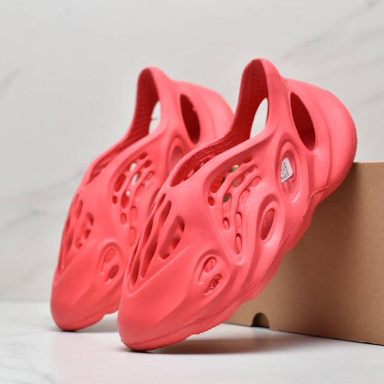 red october yeezy slides