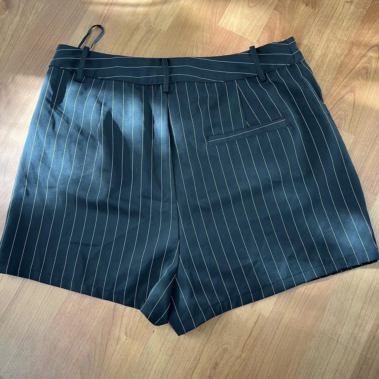 Pinstripe Shorts Sz M details • cute pin-stripe... - Depop