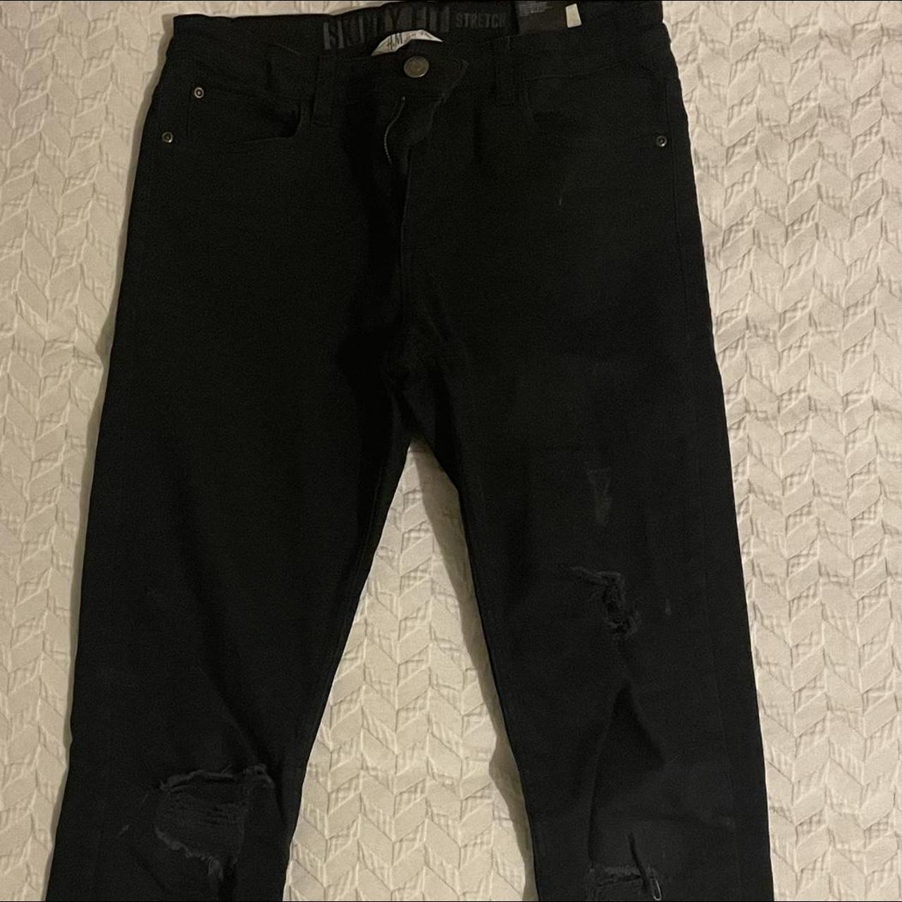 Black H&M ripped skinny jeans Men’s Condition... Depop