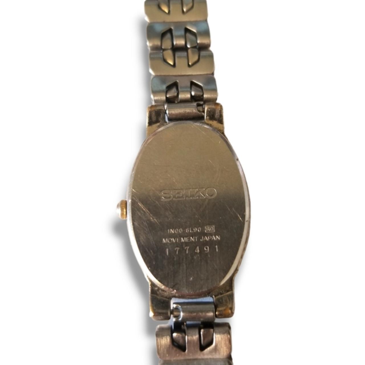 Seiko Women's Gold and Silver Watch (3)