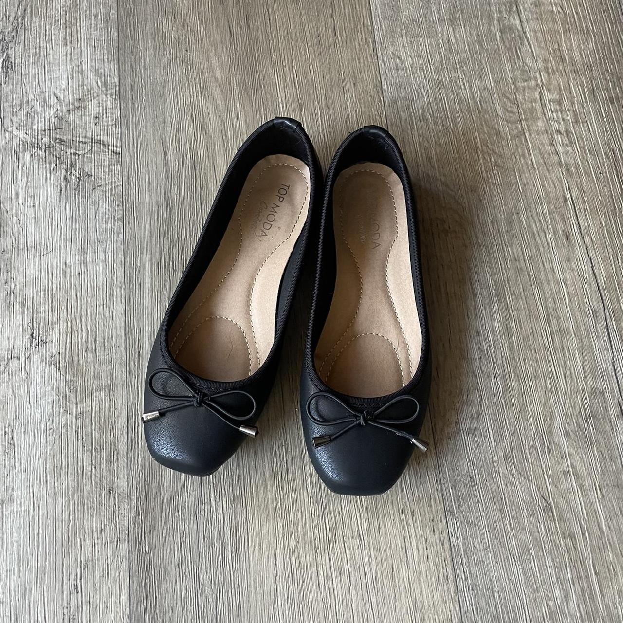 Women’s 5 1/2 black ballet shoes. Never worn!... - Depop