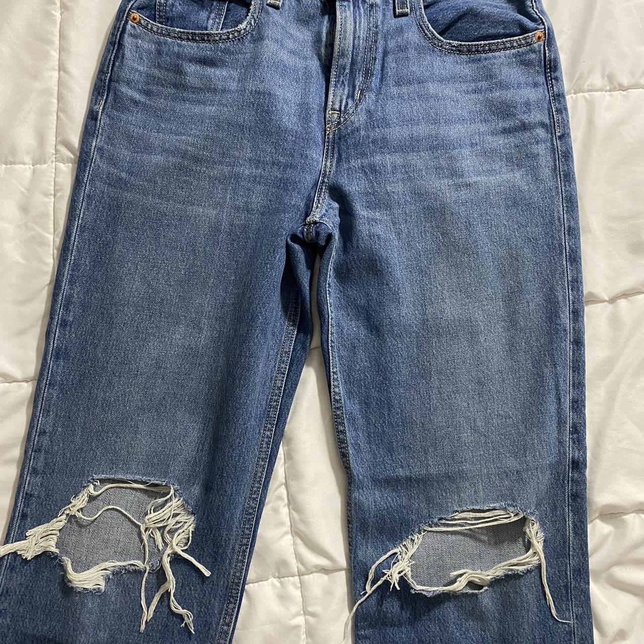 Levi's Women's Low-Rise Pro Straight Jeans size 28... - Depop