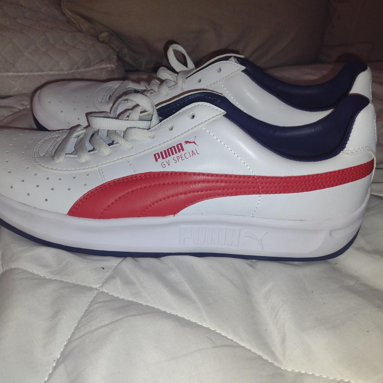 Puma Men's White and Red Trainers | Depop