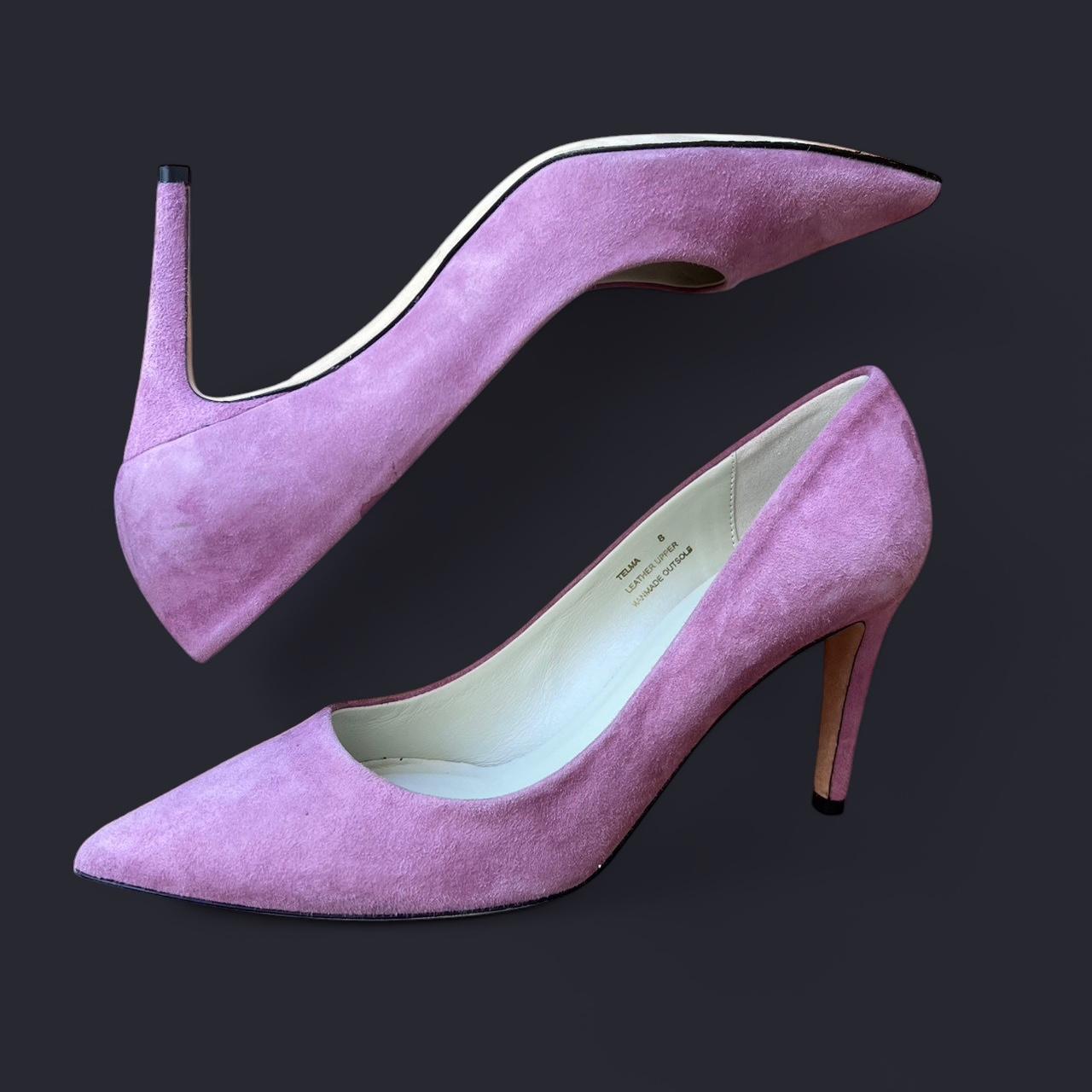 item listed by dirtypawsxo