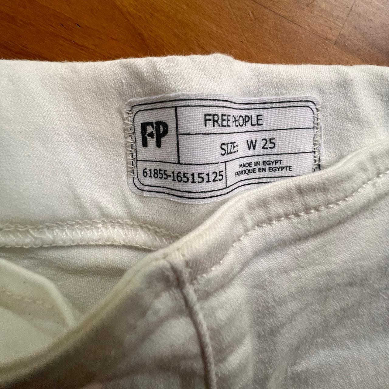 item listed by dirtypawsxo