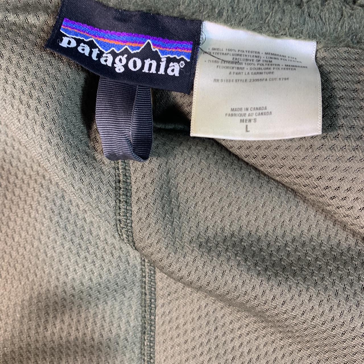 Patagonia Men's Green and Grey Jacket | Depop