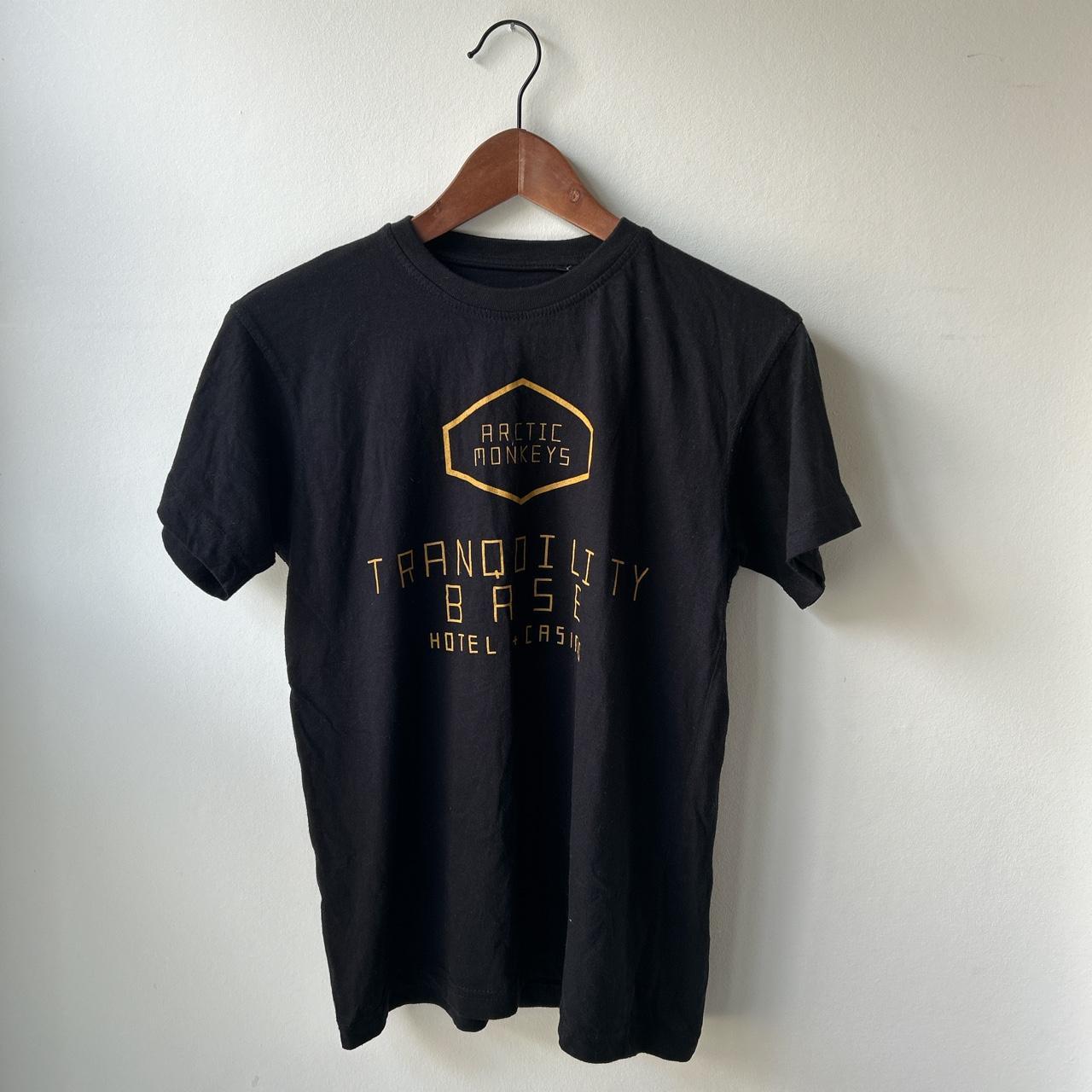 ARCTIC MONKEYS 'TRANQUILITY BASE HOTEL Depop