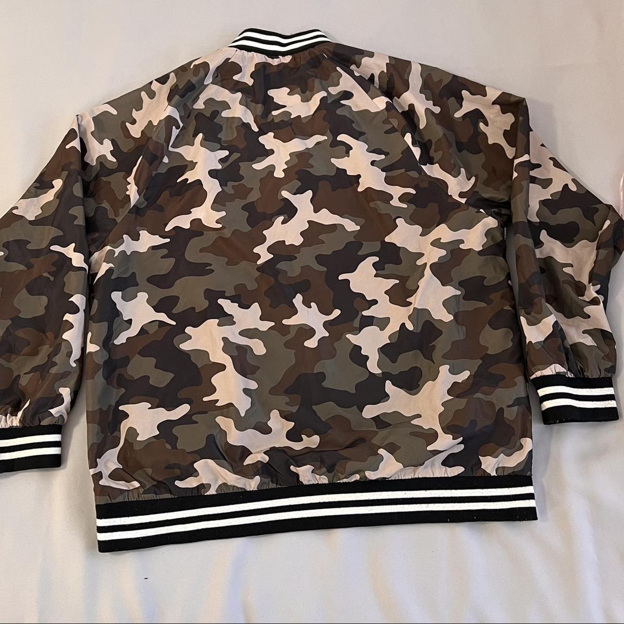 Men's Black and Green Jacket Depop