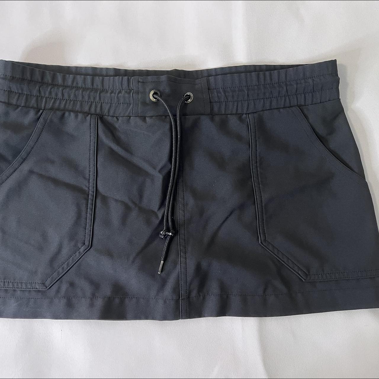 Jag swim suit bottom skirt Sz Medium Depop