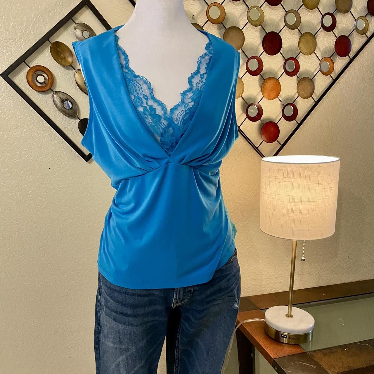 item listed by tu_closet_de_hoy