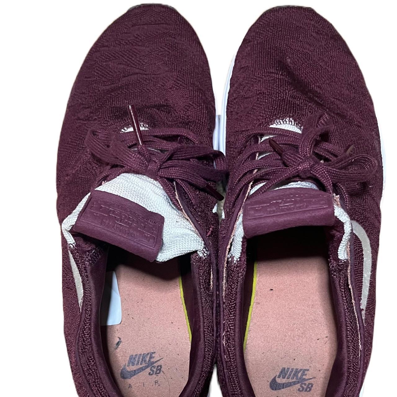 mens nike burgundy trainers