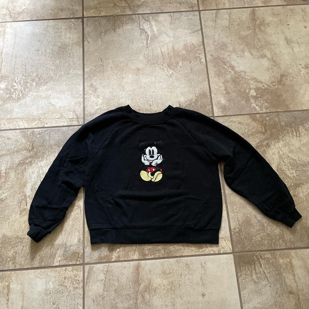 Mickey mouse deals sweatshirt bershka