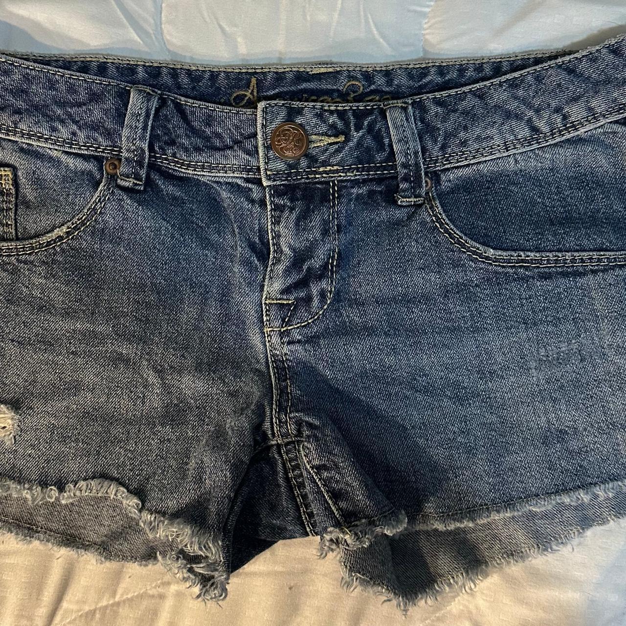 American fashion rag denim shorts