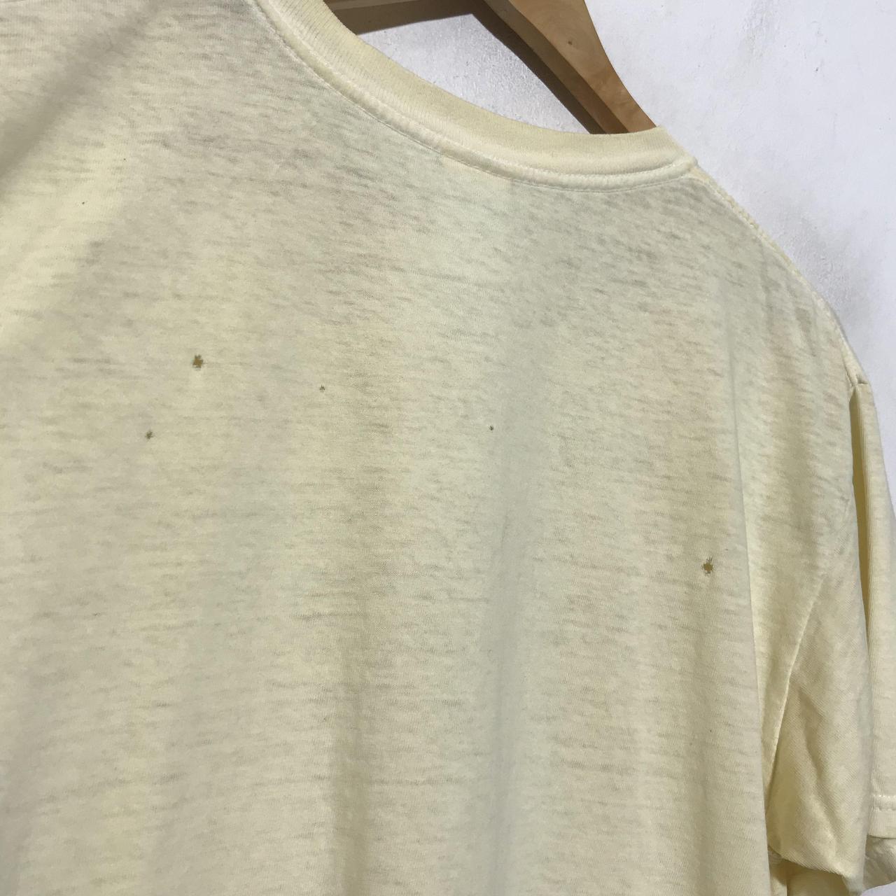 Gildan Men's Cream T-shirt | Depop