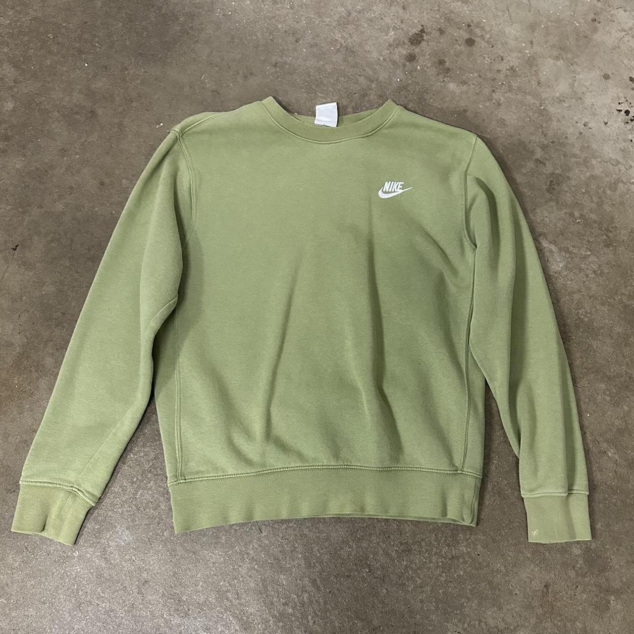 ash green nike sweatshirt