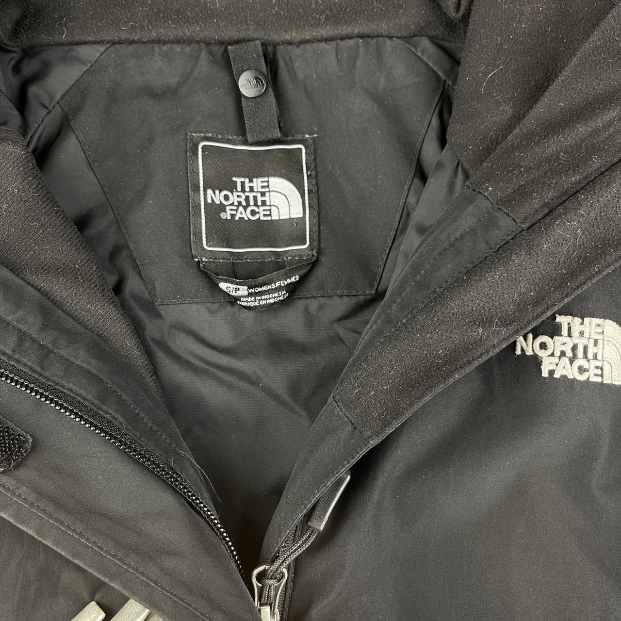 The North Face Women's White and Black Jacket | Depop