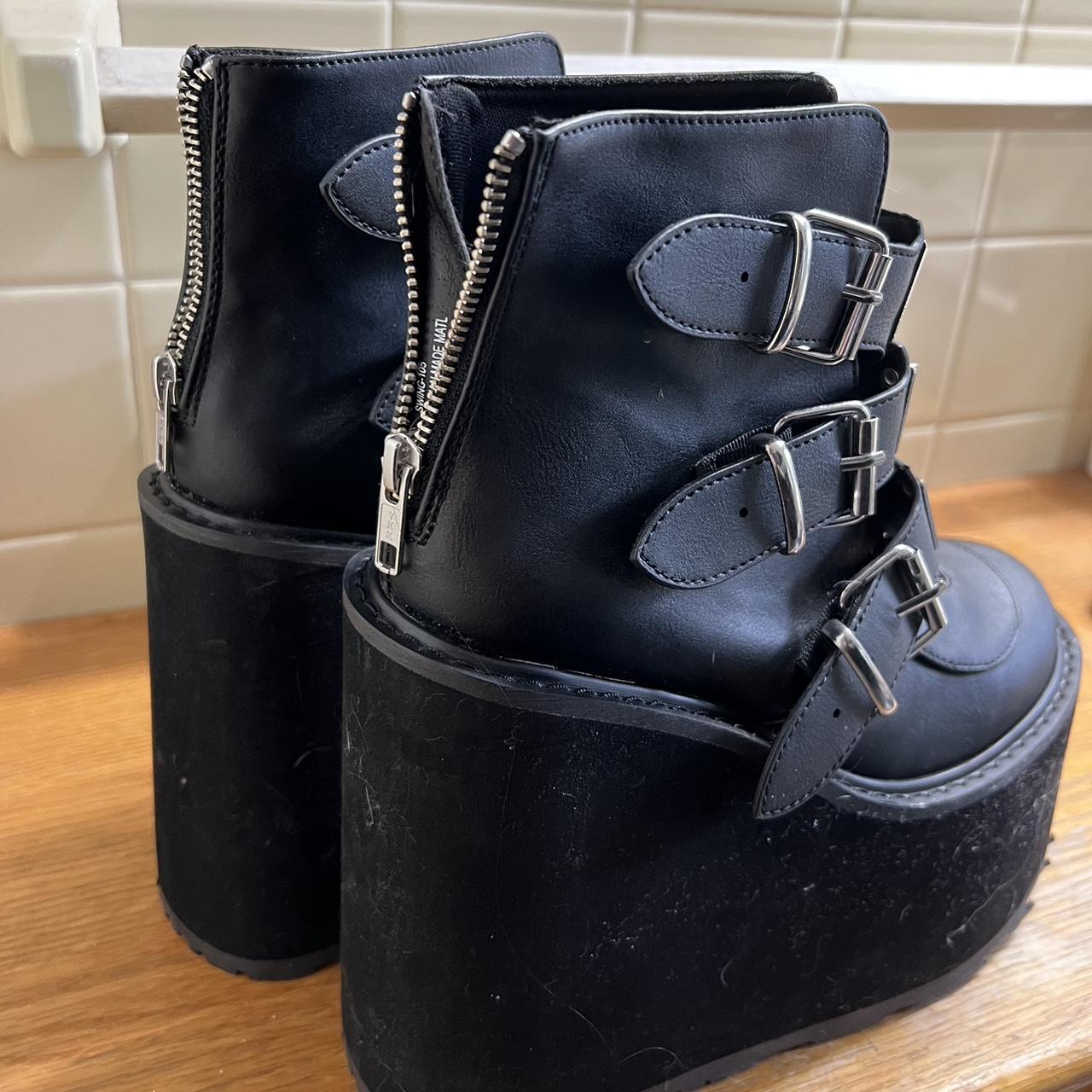 demonia trinity boots canada