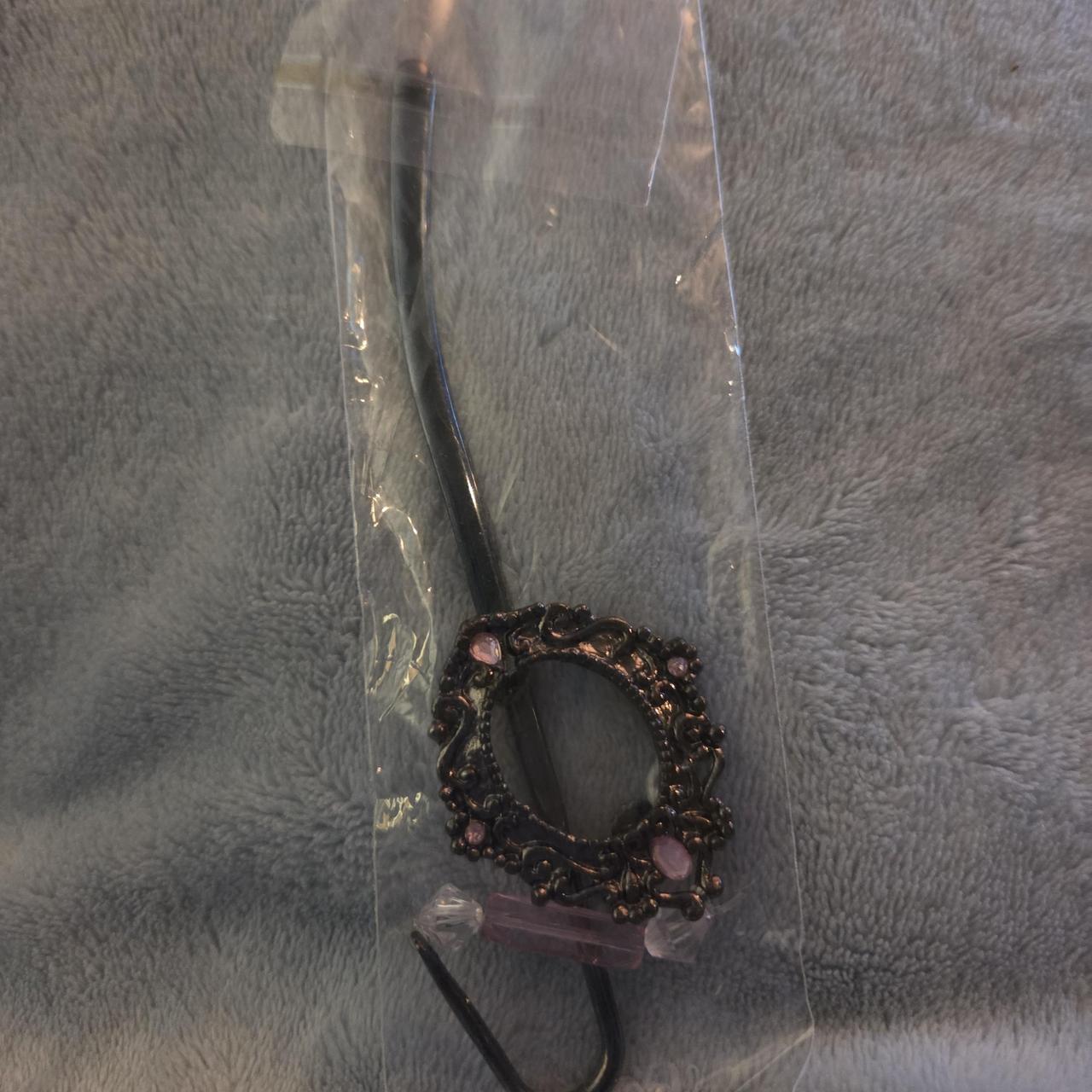 item listed by vintagegirly555